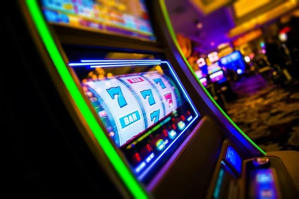 istana petir platform dashboard showing sports betting, live-dealer, and slot game categories